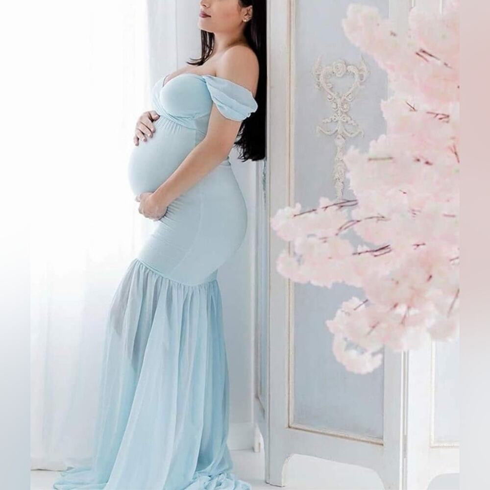 Host Pick: Light Blue Maternity Toss Skirt Photoshoot Gown